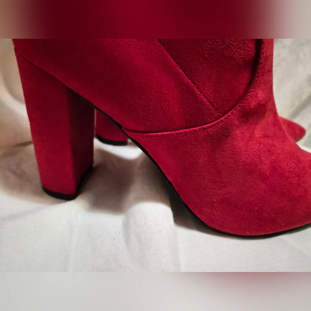 Nine West Daser Red Suede Over-The-Knee Boots NWOB, Women's Size 12 / Men's 10